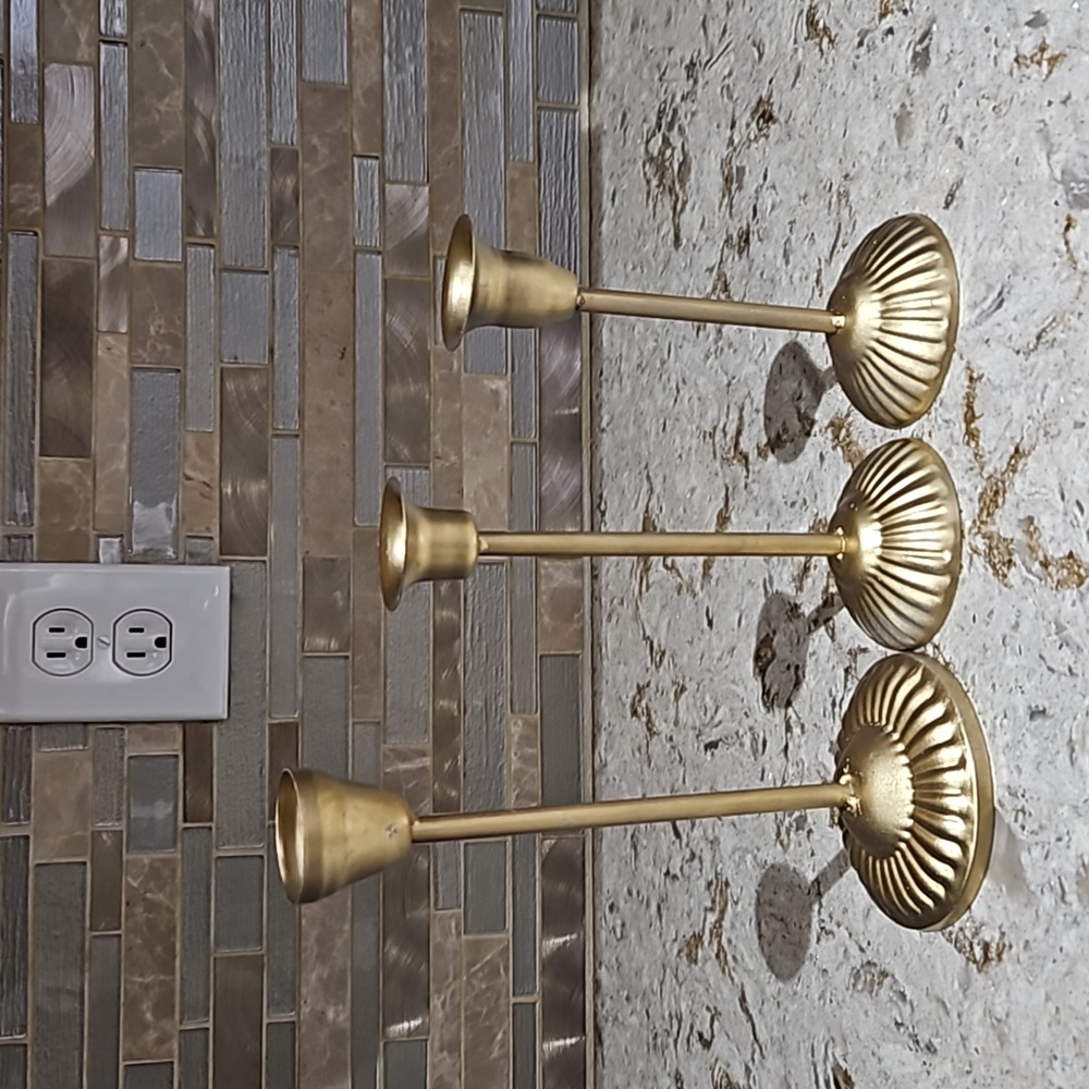 Gold candle holders, variety of sizes, total 22